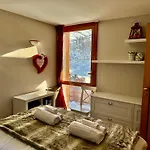Luxury 4beds Ski-in&out Large! Apartment