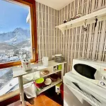 Luxury 4beds Ski-in&out Large!
