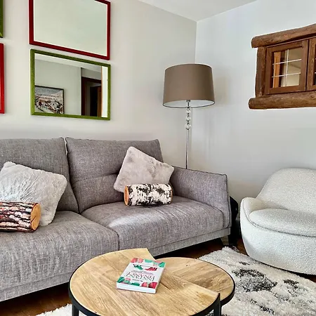 Luxury 4beds Ski-in&out Large! * 布勒伊-切尔维尼亚