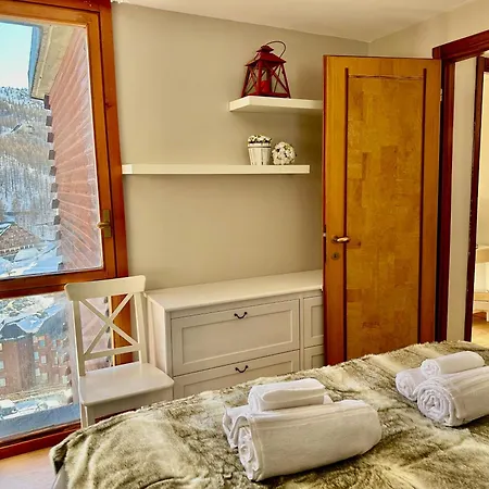Luxury 4beds Ski-in&out Large! 아파트 브루일서비니아