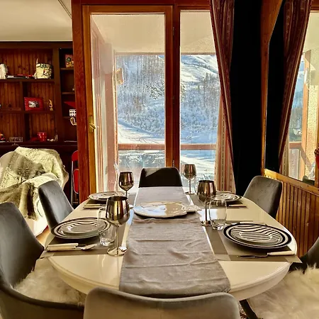 Luxury 3beds Ski-in&out Steps From City Centre! 아파트 브루일서비니아
