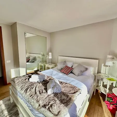 Luxury 4beds Ski-in&out Large! 브루일서비니아