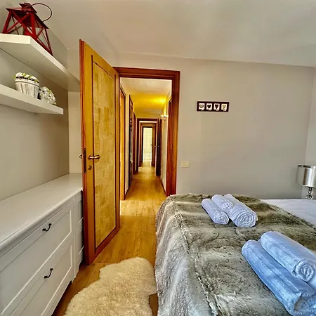 Luxury 4beds Ski-in&out Large! *