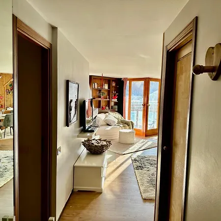 Luxury 4beds Ski-in&out Large! 아파트 *